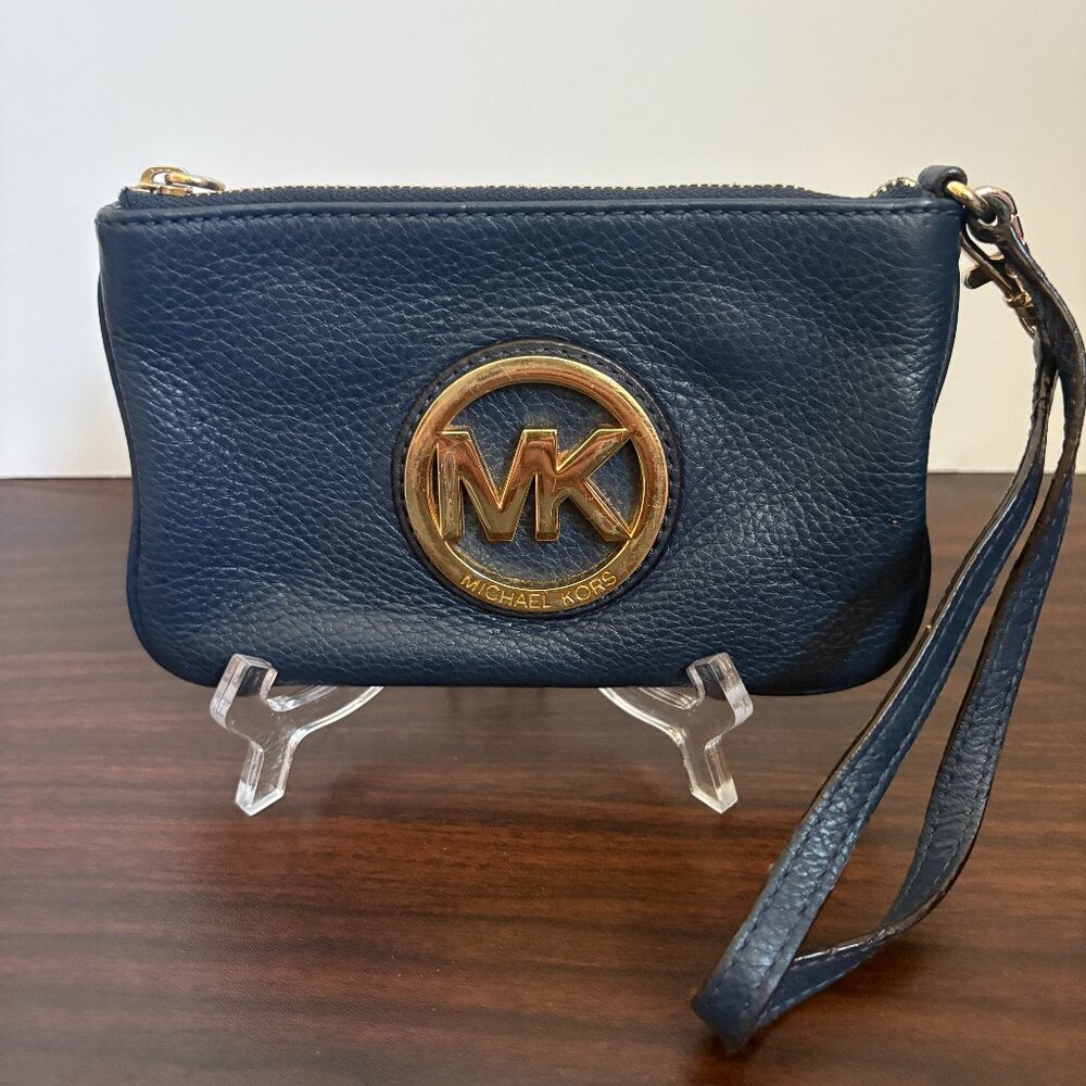 MICHAEL Michael Kors Navy Blue Gold Hardware Leather Wristlet Preppy Luxe Chic